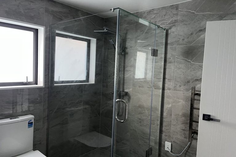 Photo of property in 5 Korihi Drive, Swanson, Auckland, 0614