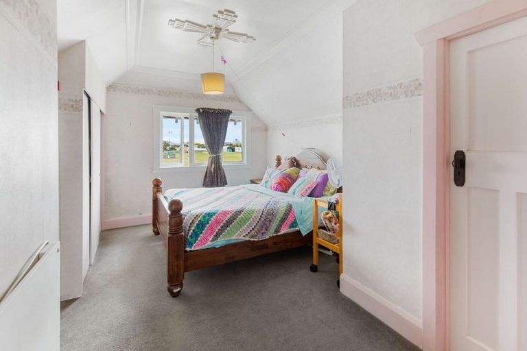 Photo of property in 9b Pascal Street, Palmerston North, 4410