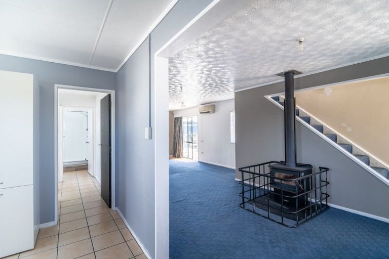 Photo of property in 247 Flaxmere Avenue, Flaxmere, Hastings, 4120