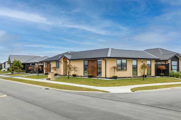 Photo of property in 37 Kemble Drive, Rolleston, 7615