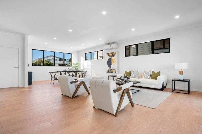 Photo of property in 12c Wylie Avenue, Sunnynook, Auckland, 0620