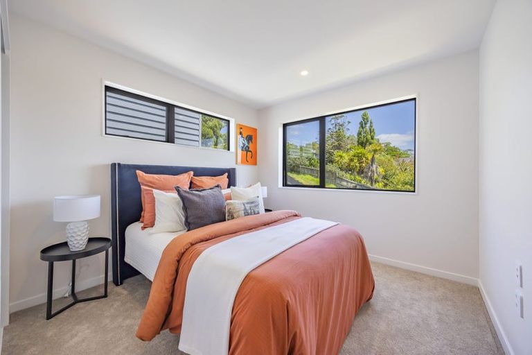 Photo of property in 10 Alexander Avenue, Torbay, Auckland, 0630
