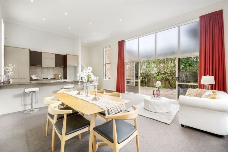 Photo of property in 92 Cyril French Drive, Flat Bush, Auckland, 2016