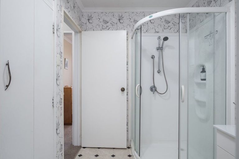 Photo of property in 16a Heatherlea Street, Outer Kaiti, Gisborne, 4010