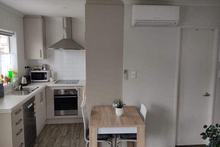 Photo of property in 947 Colombo Street, St Albans, Christchurch, 8014