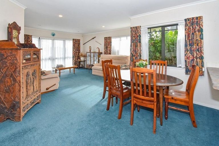 Photo of property in 7 Oakwood Place, Pukekohe, 2120