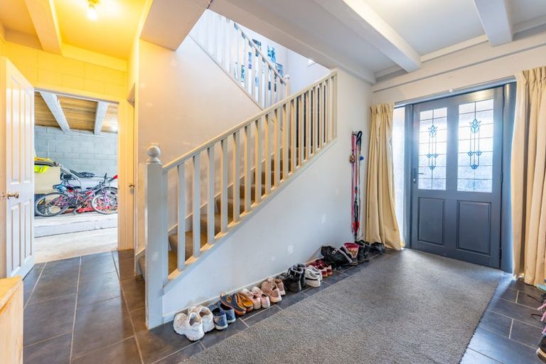 Photo of property in 30 Roseness Street, Palmerston, 9430