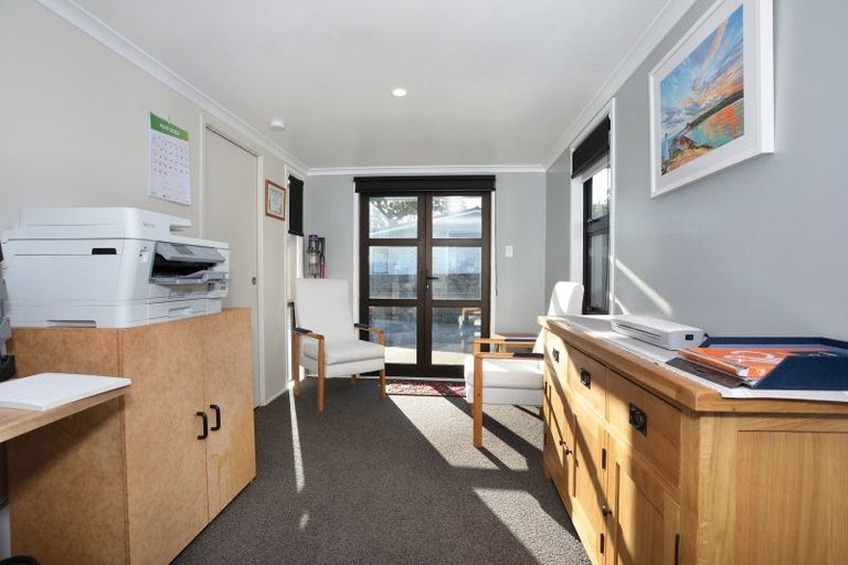 Photo of property in 2 Florence Place, Feilding, 4702