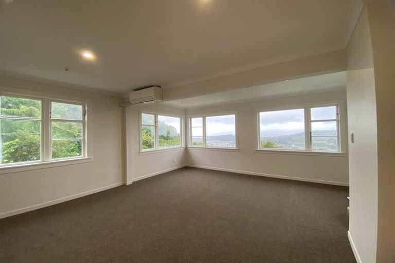 Photo of property in 167 The Ridgeway, Mornington, Wellington, 6021