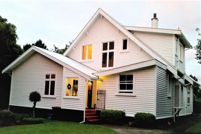 Photo of property in 78 Manawapou Road, Hawera, 4610