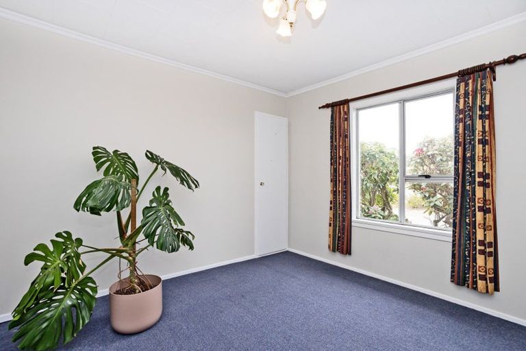 Photo of property in 787 Queens Drive, Waikiwi, Invercargill, 9810