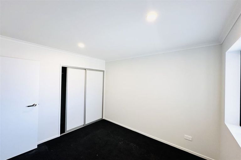 Photo of property in 11 Herridge Street, Woodend, 7691