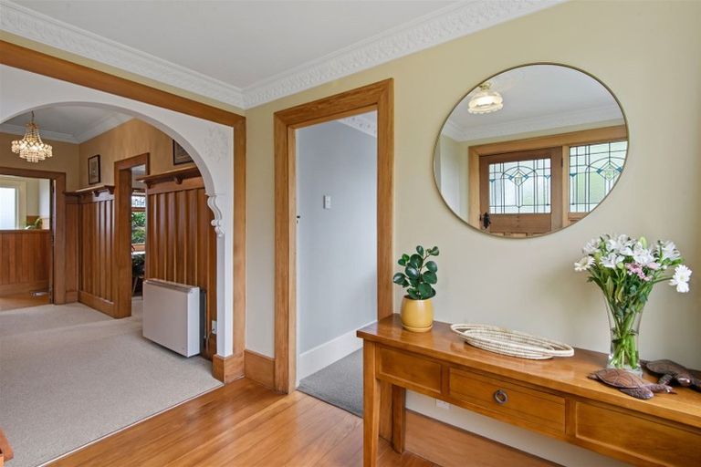 Photo of property in 173 Centaurus Road, Saint Martins, Christchurch, 8022
