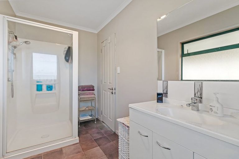 Photo of property in 111 Pacific View Drive, Whangamata, 3620