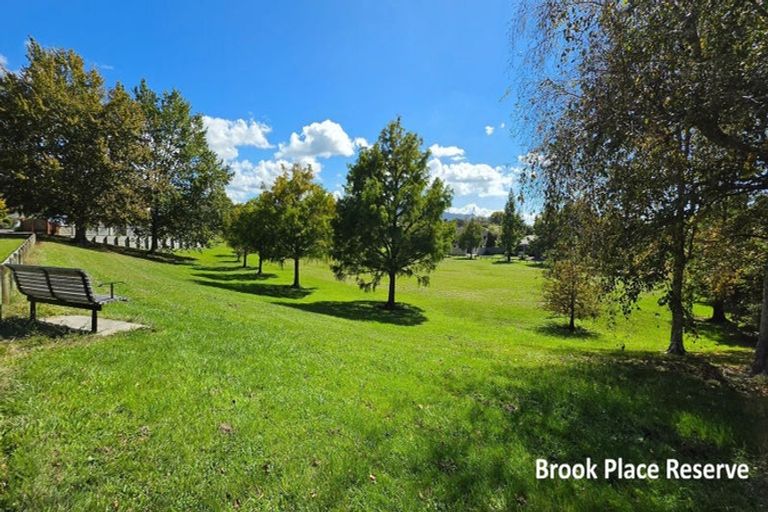 Photo of property in 15 Brook Place, Springfield, Rotorua, 3015