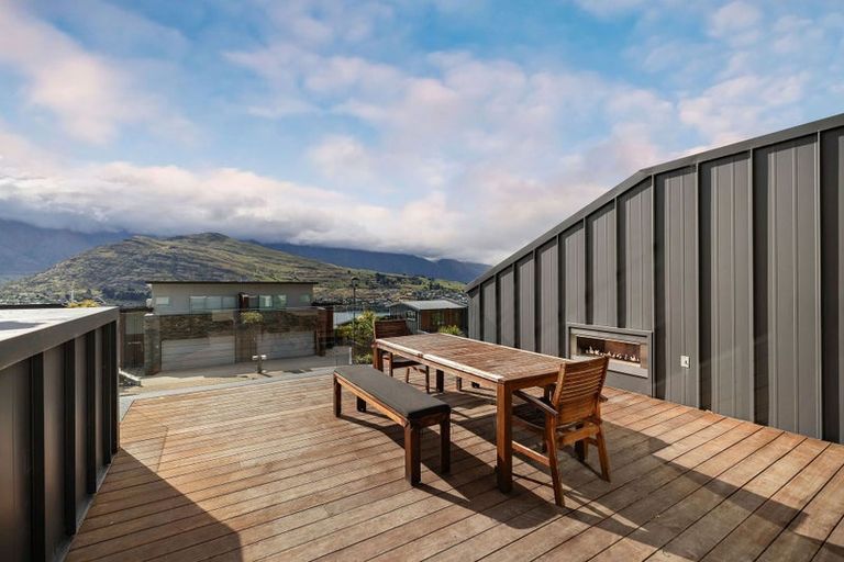 Photo of property in St Andrews Park, 42b Highview Terrace, Queenstown, 9300
