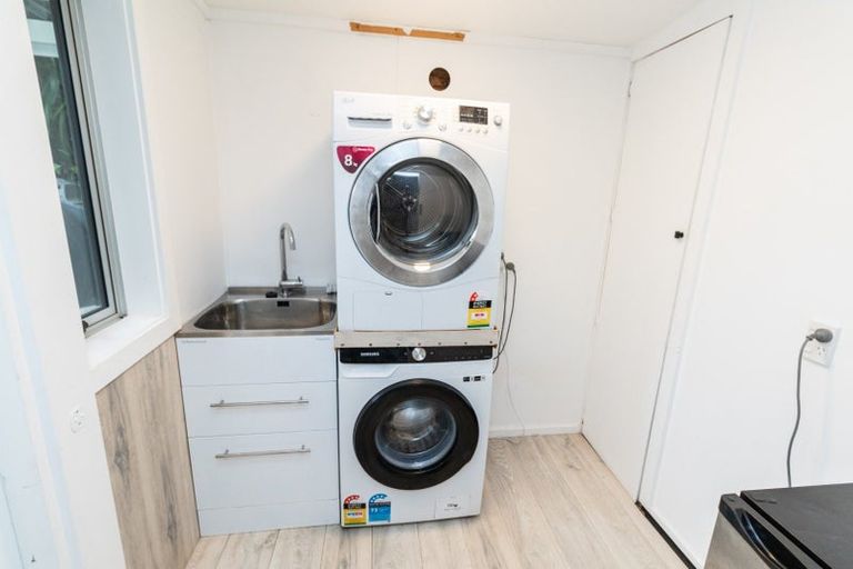 Photo of property in 30 Collins Avenue, Tawa, Wellington, 5028