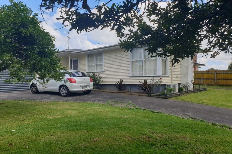 Photo of property in 44 Landon Avenue, Mangere East, Auckland, 2024