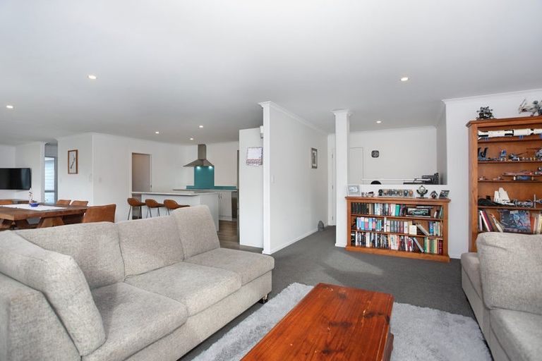 Photo of property in 28 Oldfield Lane, Marton, 4710