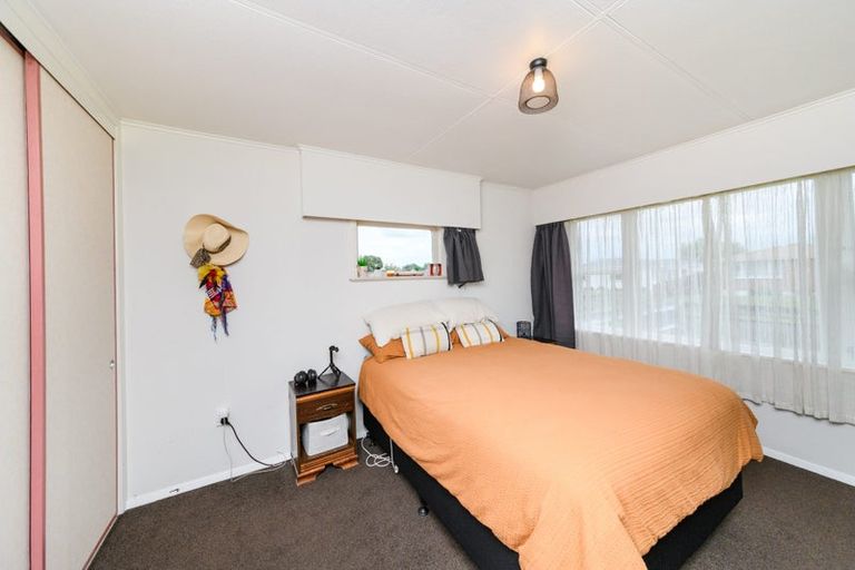 Photo of property in 22 Somerset Crescent, Highbury, Palmerston North, 4412