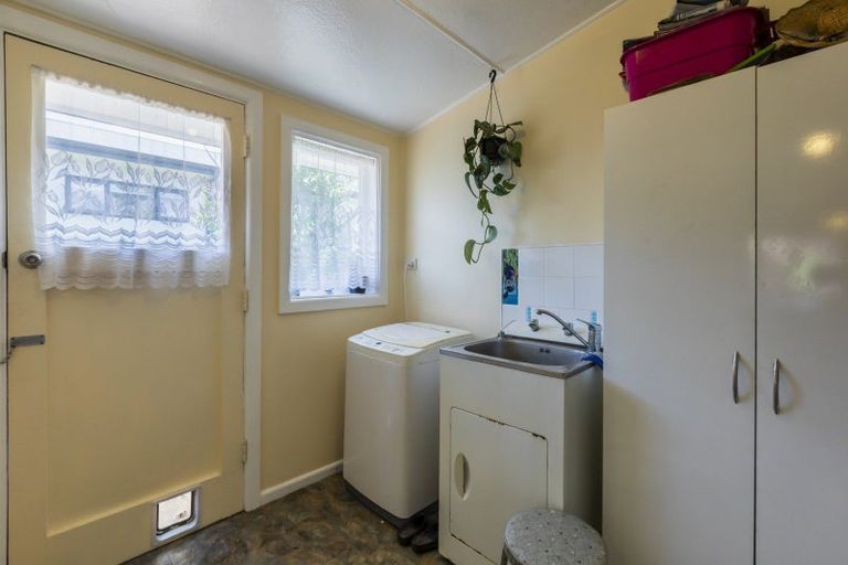 Photo of property in 11 Smith Street, Waipukurau, 4200