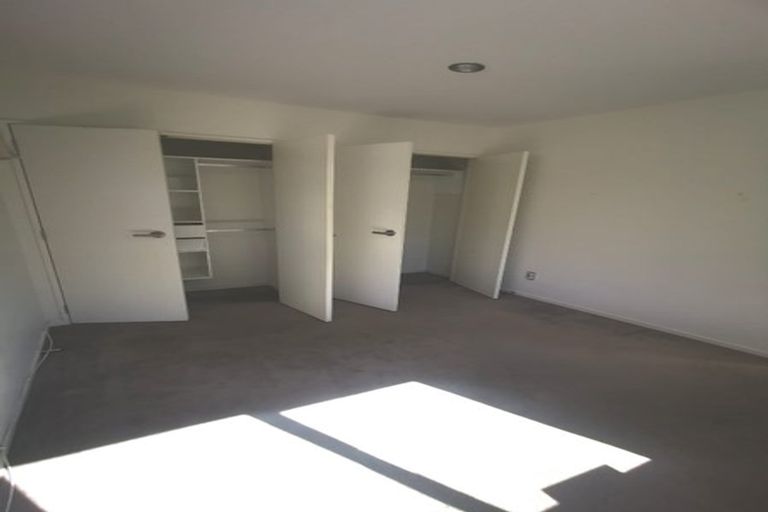 Photo of property in 2a Spencer Road, Pinehill, Auckland, 0632