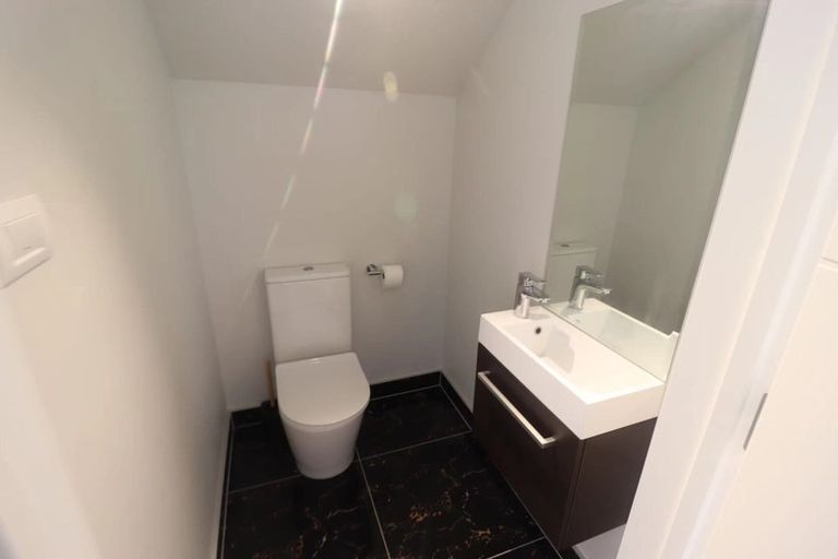 Photo of property in 10 Silvereye Road, Hobsonville, Auckland, 0616