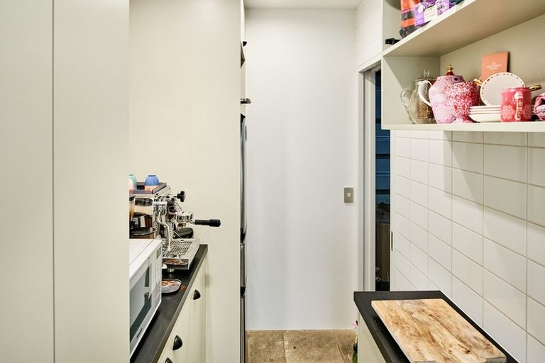 Photo of property in 51 Amesbury Drive, Churton Park, Wellington, 6037