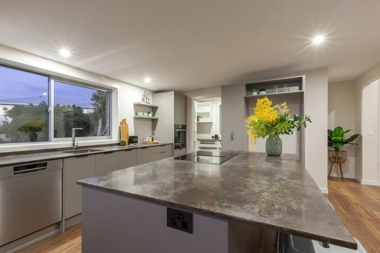 Photo of property in 1a Martin Road, Paraparaumu Beach, Paraparaumu, 5032