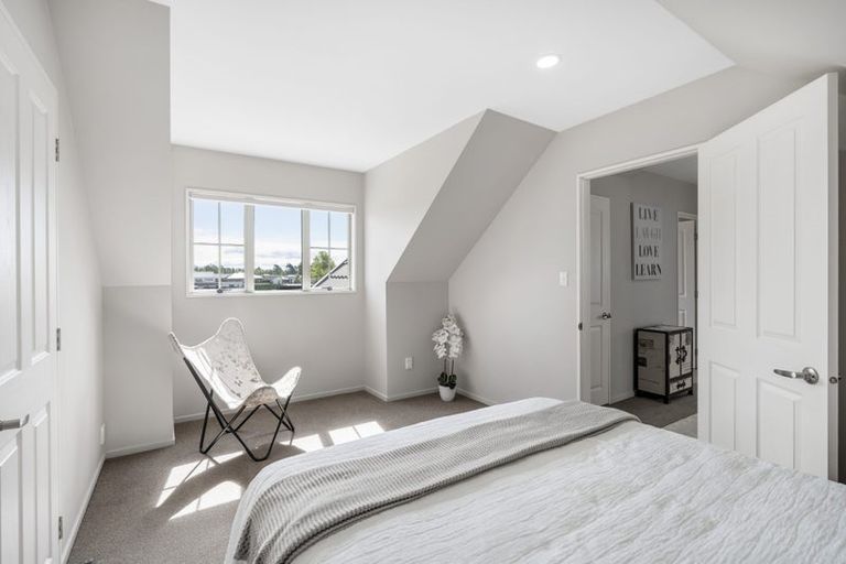 Photo of property in 30 Glasnevin Drive, Casebrook, Christchurch, 8051