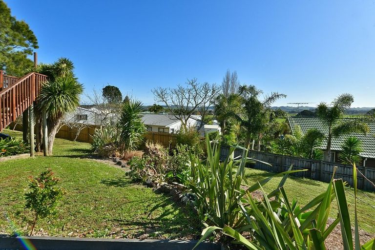 Photo of property in 7a Hand Road, Helensville, 0800