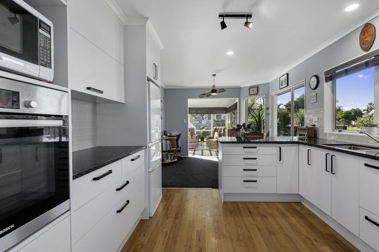 Photo of property in 8 Newport Key, Papamoa Beach, Papamoa, 3118