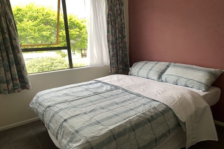 Photo of property in 5 Kowhai Street, Naenae, Lower Hutt, 5011