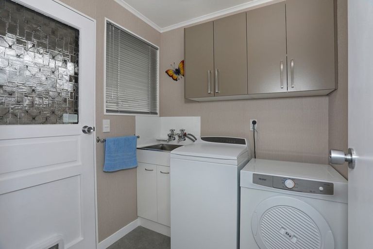 Photo of property in 18 Russell Street, Feilding, 4702