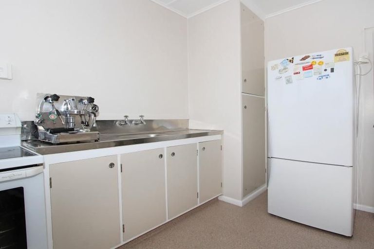 Photo of property in 100 Copeland Street, Epuni, Lower Hutt, 5011