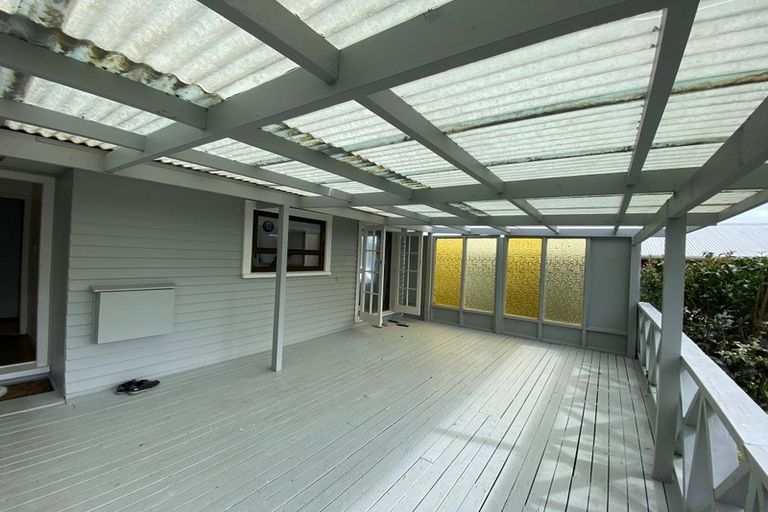 Photo of property in 2/2 Fuchsia Place, Birkdale, Auckland, 0626