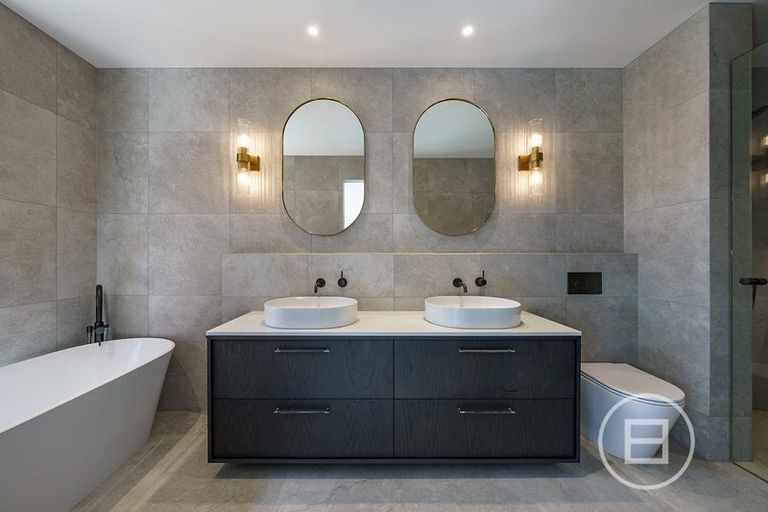 Photo of property in 81 Warren Street, Wanaka, 9305
