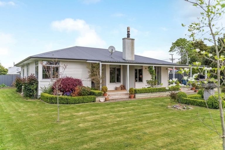 Photo of property in 9 Massey Street, Greytown, 5712