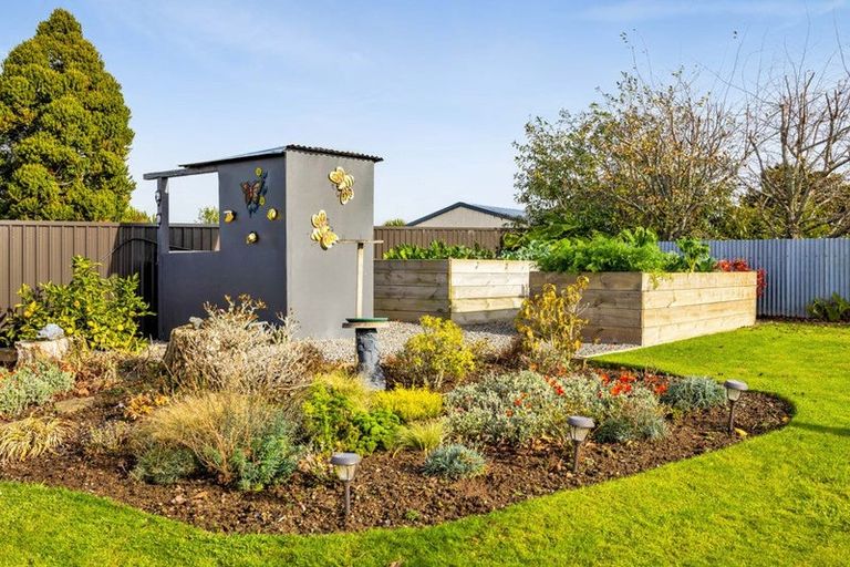 Photo of property in 15 Ariel Street, Stratford, 4332