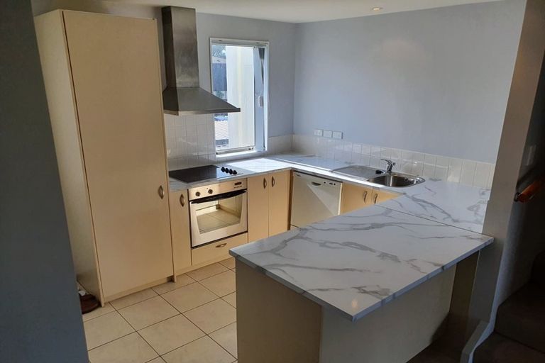 Photo of property in 6/28 Oneroa Road, East Tamaki, Auckland, 2013
