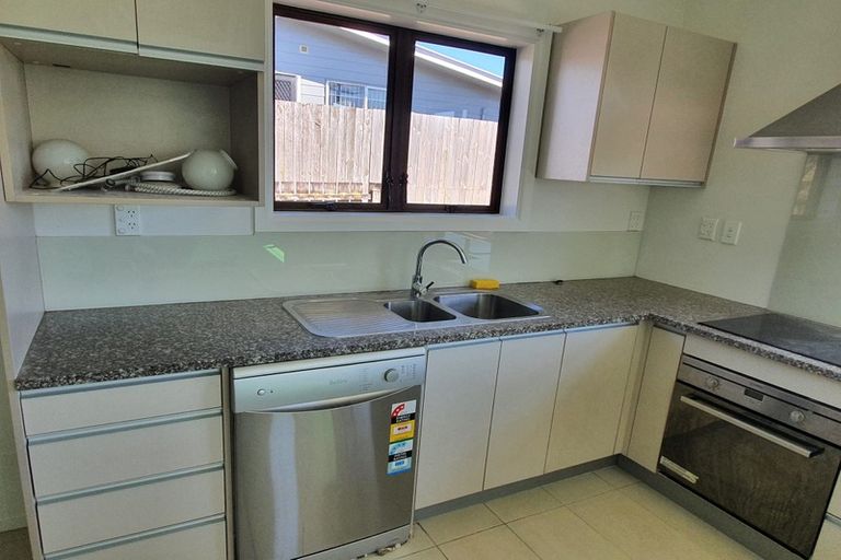 Photo of property in 37 Ballance Avenue, Papatoetoe, Auckland, 2104