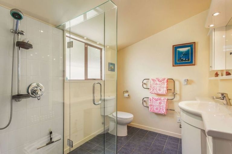 Photo of property in 2/17c Cracroft Terrace, Cashmere, Christchurch, 8022