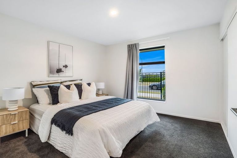 Photo of property in 160 Faringdon Boulevard, Rolleston, 7615