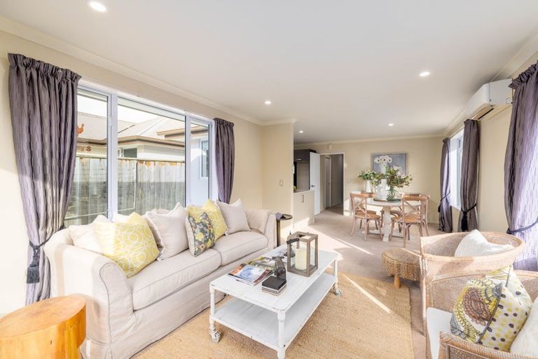 Photo of property in 44 Staveley Street, Avonhead, Christchurch, 8042