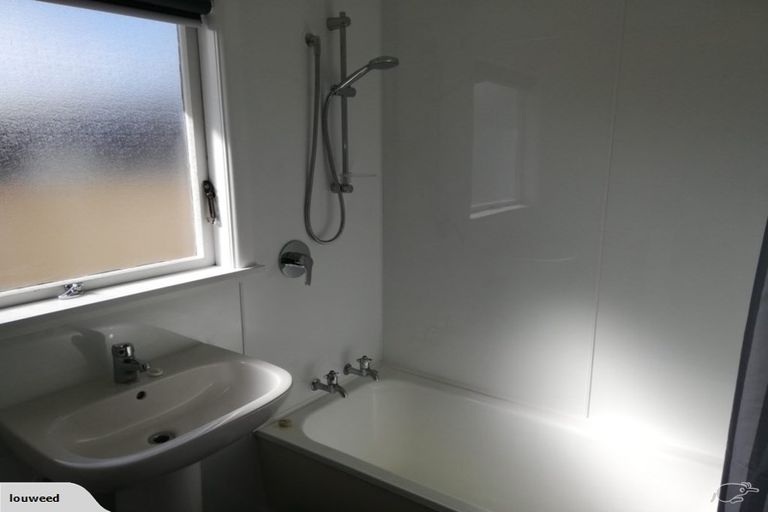 Photo of property in 10a Howard Road, Taradale, Napier, 4112