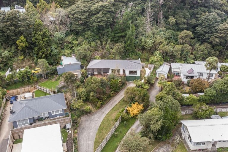 Photo of property in 14 Bull Avenue, Wainuiomata, Lower Hutt, 5014