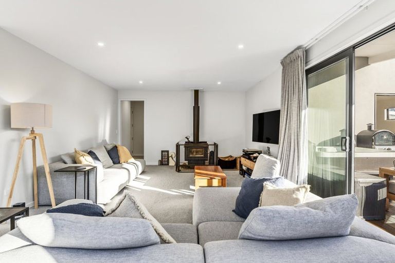 Photo of property in 7 Tahi Street, Albert Town, Wanaka, 9305