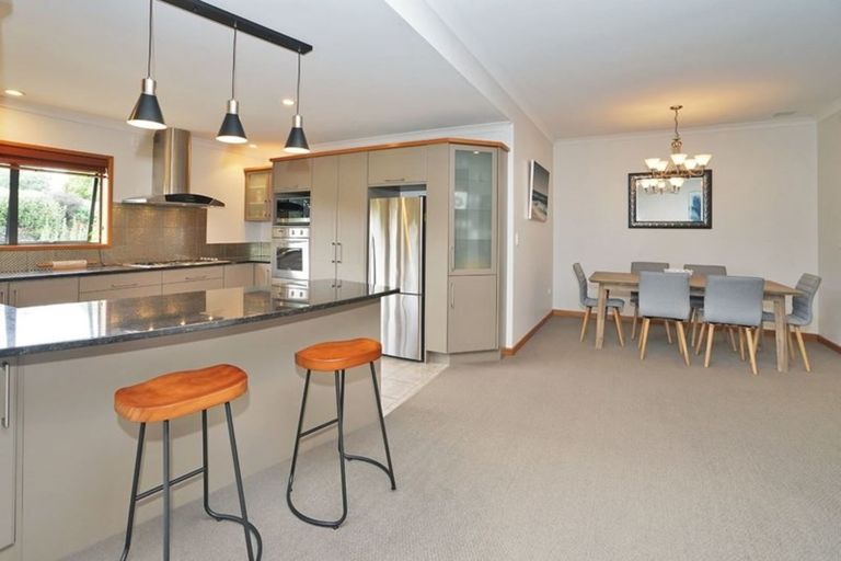 Photo of property in 14 Jaemont Court, Huntington, Hamilton, 3210