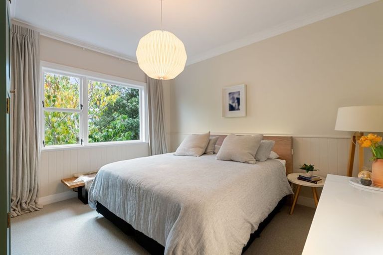 Photo of property in 71 Severn Street, Island Bay, Wellington, 6023