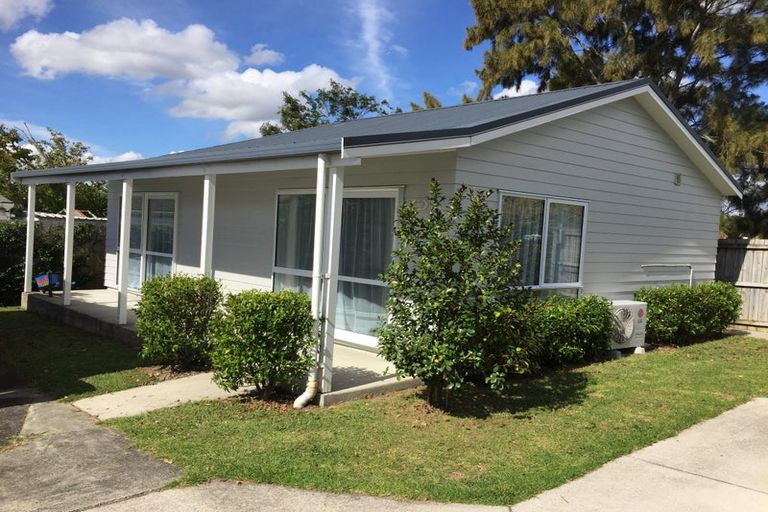 Photo of property in 44 Gossamer Drive, Pakuranga Heights, Auckland, 2010